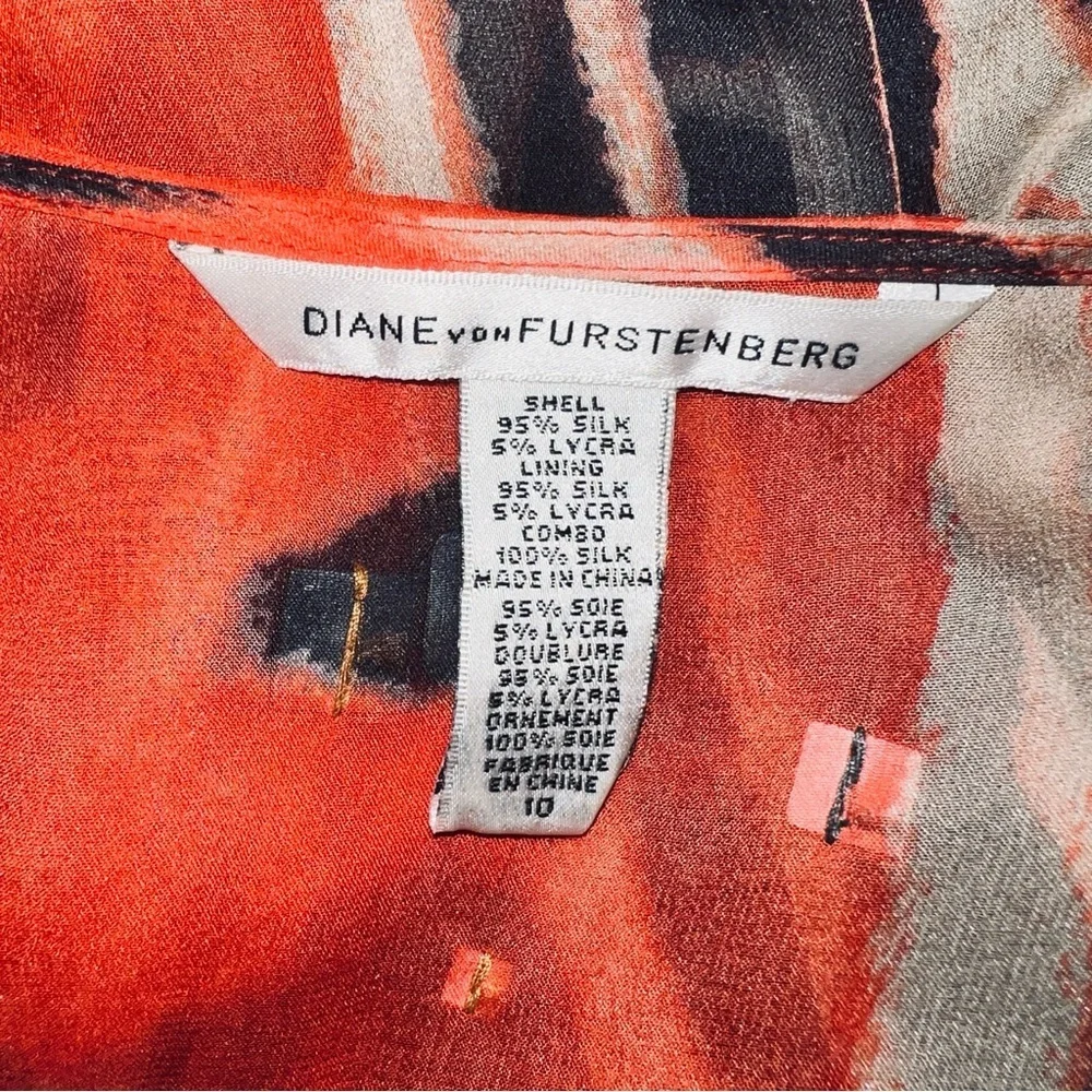 Diane Von Furstenberg Red &  Black Silk Abstract Print Dress - Jewels - Size 10